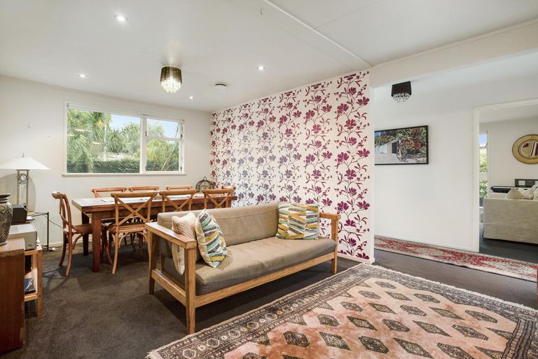 Photo of property in 44 Line Road, Glen Innes, Auckland, 1072