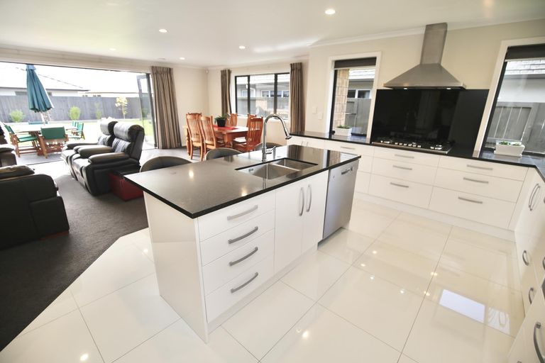 Photo of property in 73 Mataroa Crescent, Flagstaff, Hamilton, 3210