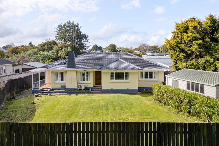 Photo of property in 10 Tui Avenue, Forest Lake, Hamilton, 3200