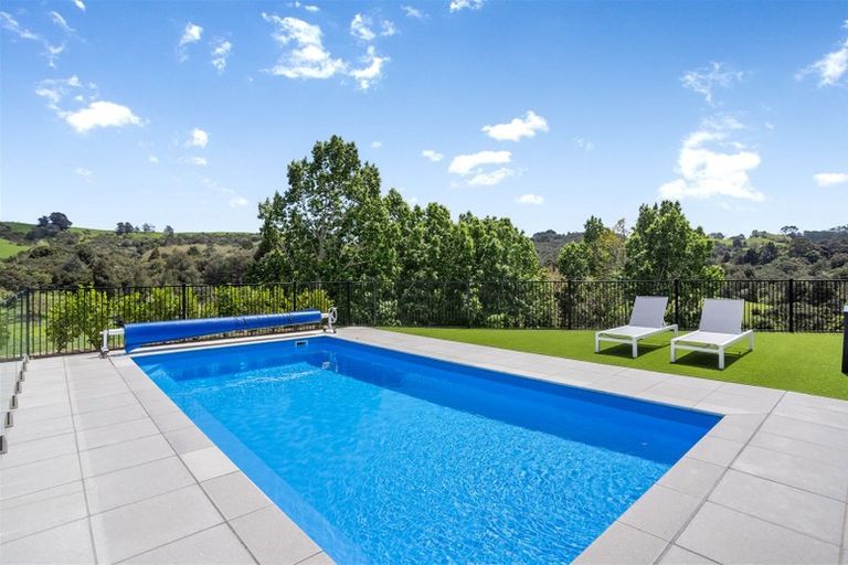 Photo of property in 66 Sandstone Road, Whitford, Manurewa, 2576