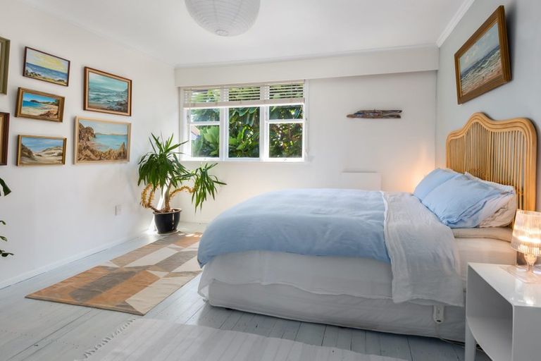 Photo of property in 145 Wellington Road, Paekakariki, 5034