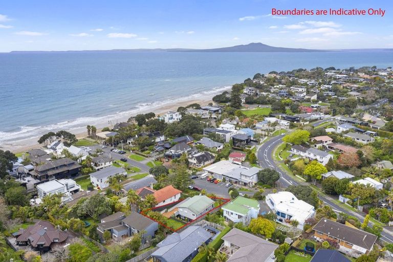 Photo of property in 4 The Esplanade, Campbells Bay, Auckland, 0630