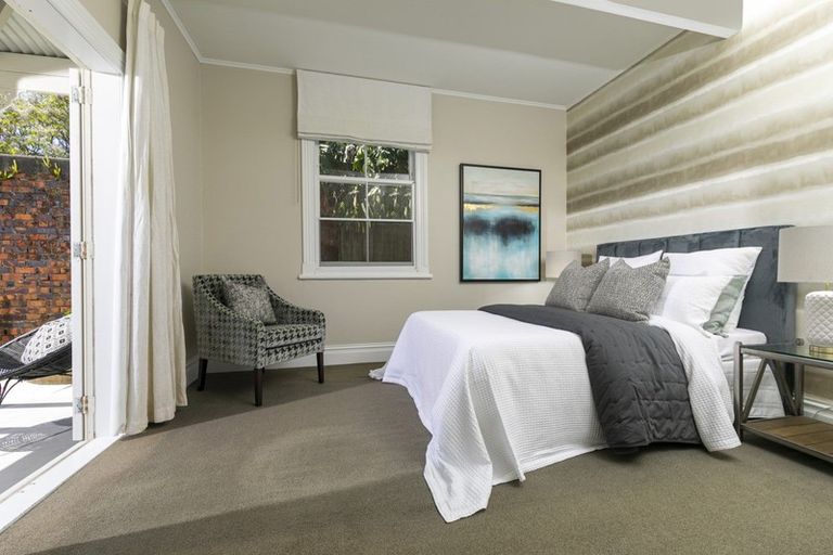 Photo of property in 31 Mozeley Avenue, Devonport, Auckland, 0624