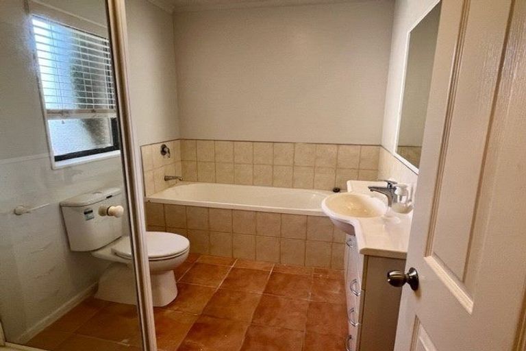 Photo of property in 15 Cellbridge Place, East Tamaki, Auckland, 2016