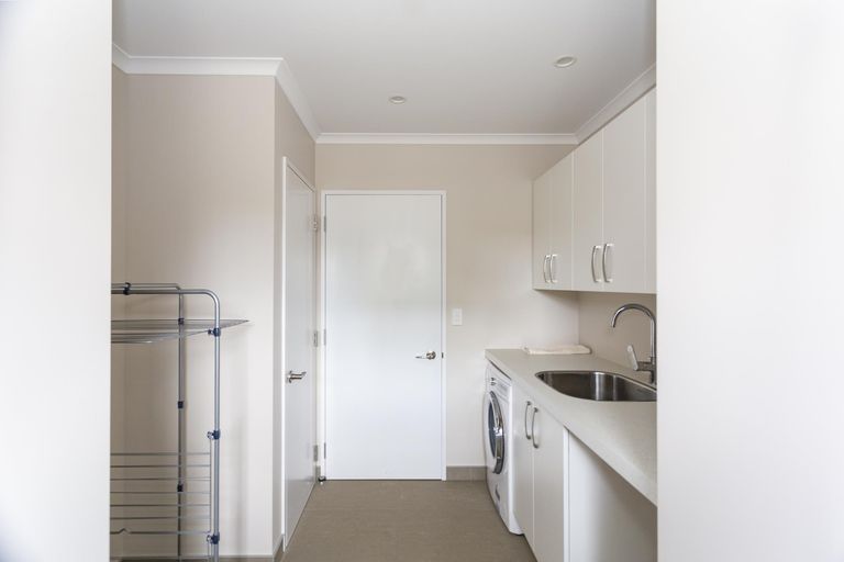 Photo of property in 15 Grove Avenue, Weston, Oamaru, 9401