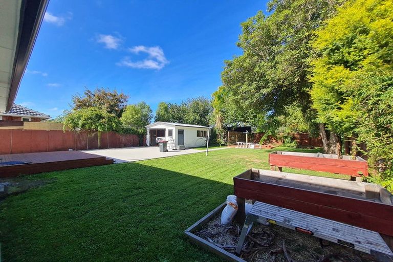 Photo of property in 60 Jennifer Street, Bryndwr, Christchurch, 8053