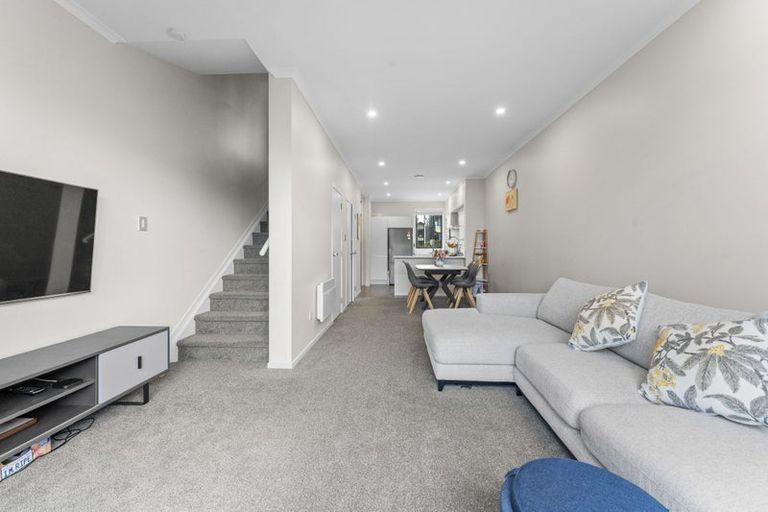 Photo of property in 20 Hobsonville Point Road, Hobsonville, Auckland, 0616