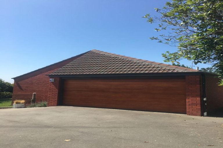 Photo of property in 10 Heaton Rhodes Place, Cashmere, Christchurch, 8022