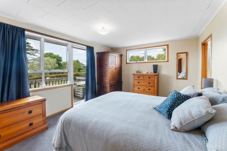 Photo of property in 42 Potts Road, Whitford, Howick, 2571