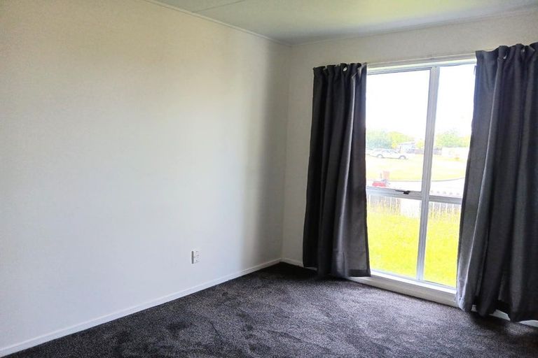 Photo of property in 21 Duckworth Crescent, Greenmeadows, Napier, 4112