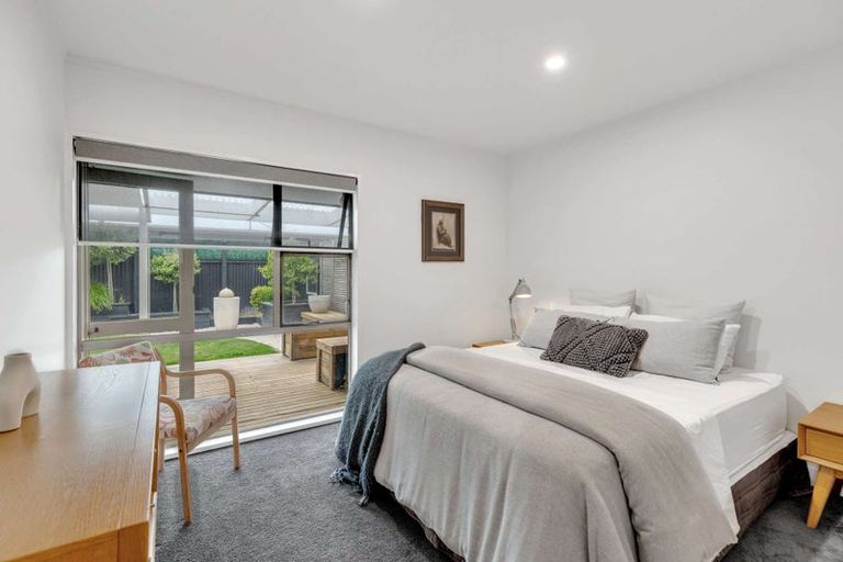 Photo of property in 18d Montgomery Terrace, Hokowhitu, Palmerston North, 4410
