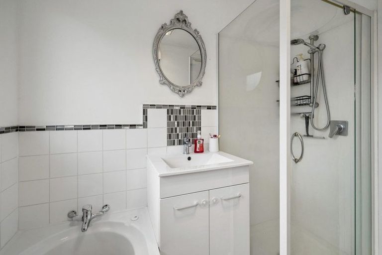 Photo of property in 6 Gem Street, Pukehangi, Rotorua, 3015