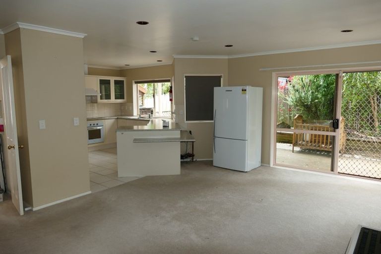 Photo of property in 52 Meadowland Drive, Somerville, Auckland, 2014