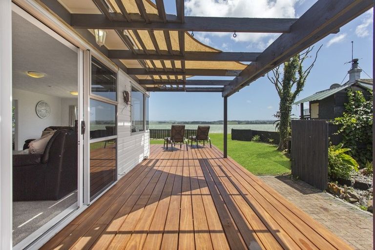 Photo of property in 19 Ronald Avenue, Glenbrook, Waiuku, 2681