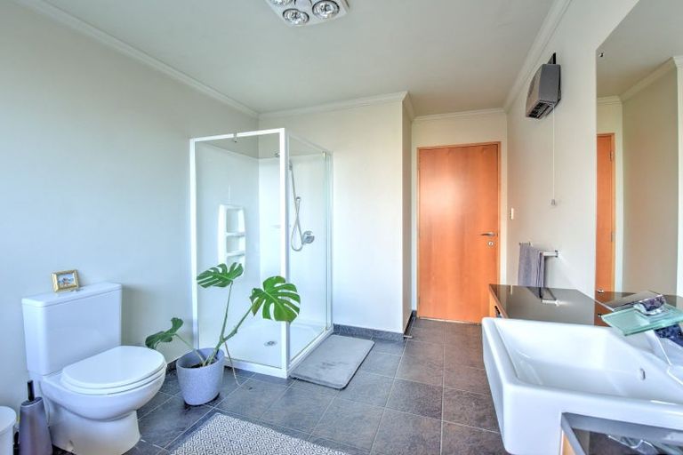 Photo of property in 6 Robina Place, Gore, 9710