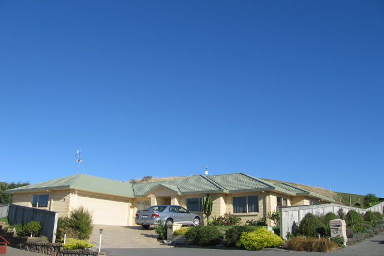 Photo of property in 31 Crown Hill, Paraparaumu, 5032