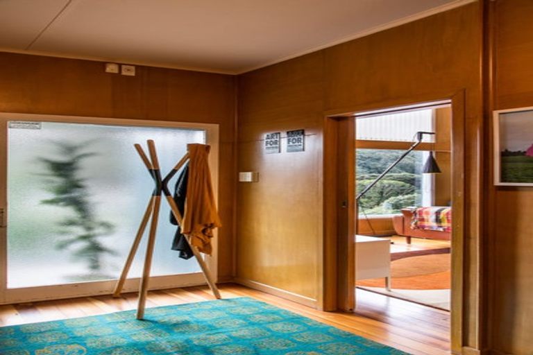 Photo of property in 18 Churchill Drive, Wilton, Wellington, 6035