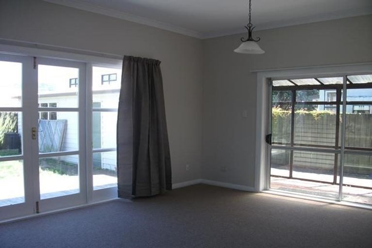 Photo of property in 43 William Street, Petone, Lower Hutt, 5012