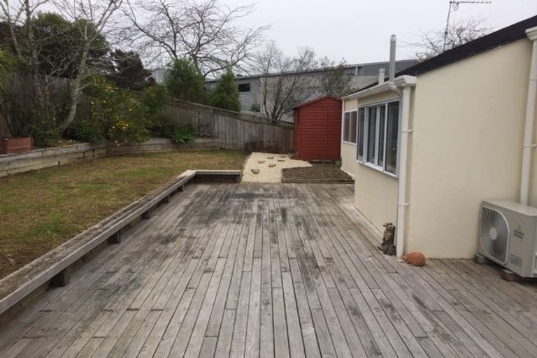 Photo of property in 36 Bronzewing Terrace, Unsworth Heights, Auckland, 0632