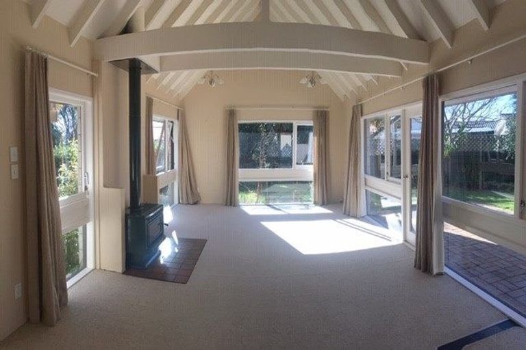 Photo of property in 10 Pamir Place, Welcome Bay, Tauranga, 3112