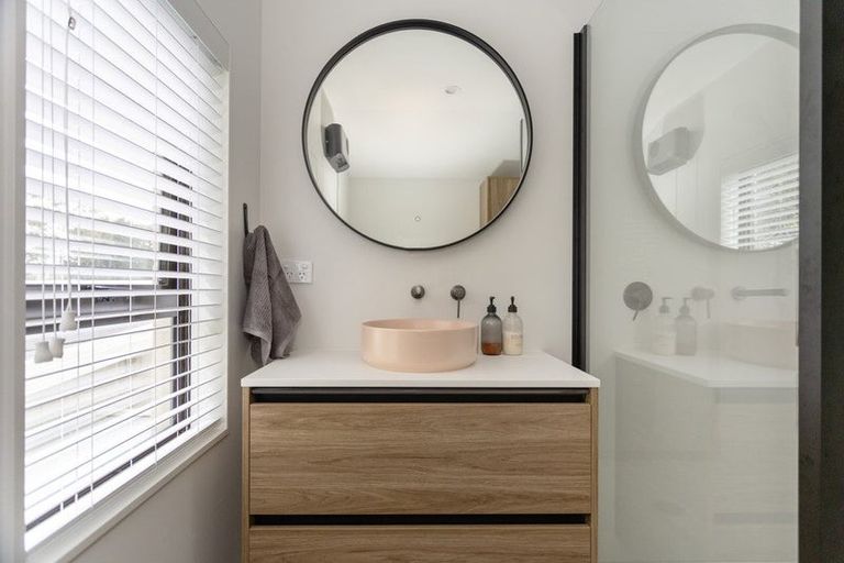 Photo of property in 94-98 Weston Road, Weston, Oamaru, 9401