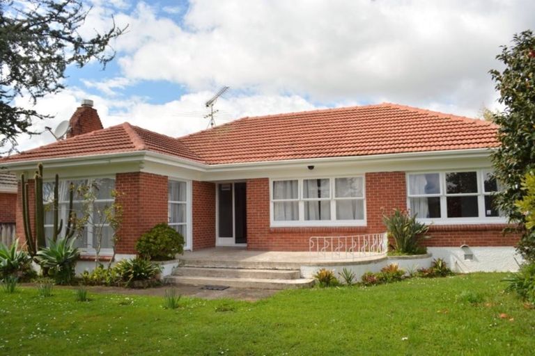 Photo of property in 25 Motatau Road, Papatoetoe, Auckland, 2025