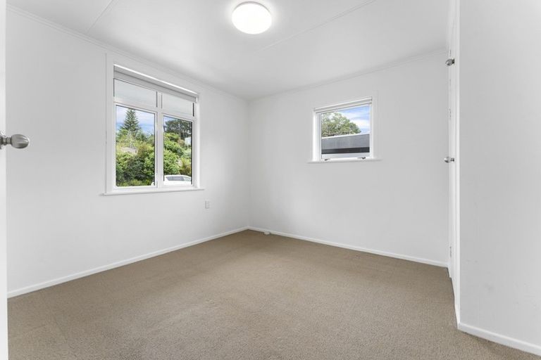 Photo of property in 33 Weymouth Street, New Plymouth, 4310