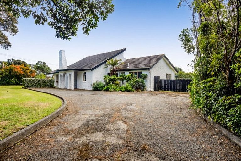 Photo of property in 116 Weraroa Road, Waverley, 4510