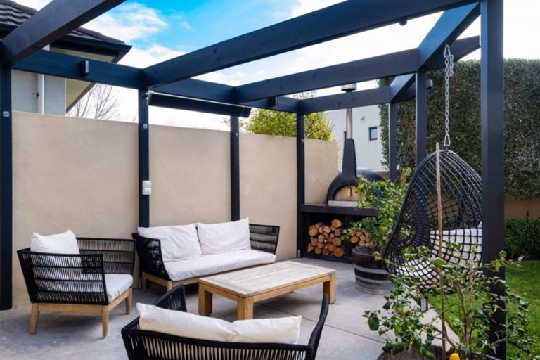 Photo of property in 34 Rochfort Road, Havelock North, 4130