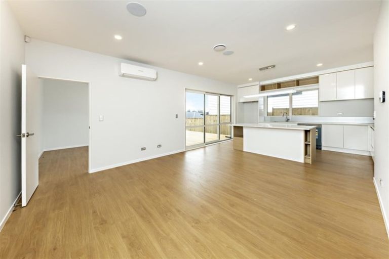 Photo of property in 37 Tinaku Road, Flat Bush, Auckland, 2019
