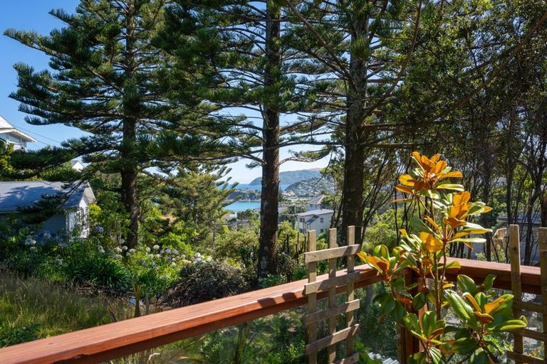 Photo of property in 38 View Road, Titahi Bay, Porirua, 5022