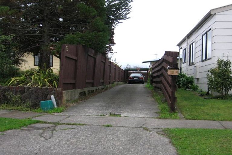 Photo of property in 19b Hilton Grove, Kelvin Grove, Palmerston North, 4414