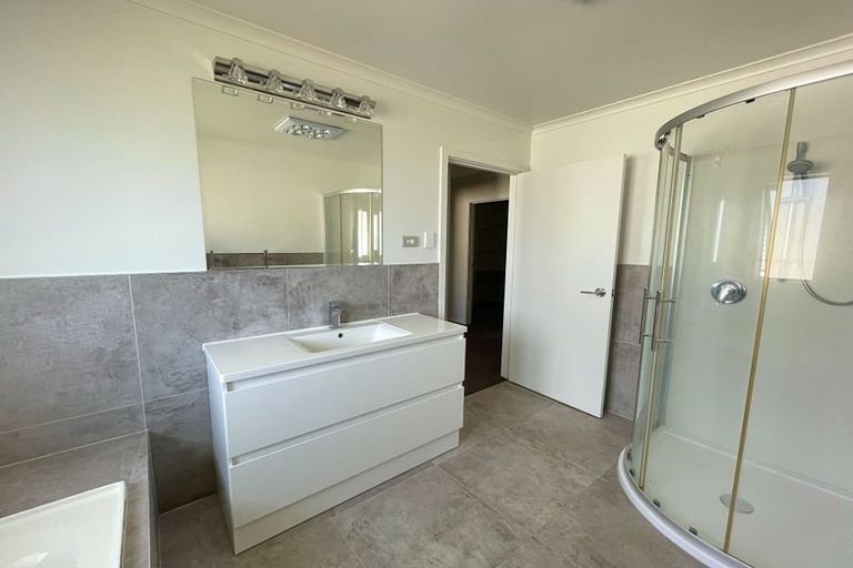 Photo of property in 34 Longbow Terrace, Flagstaff, Hamilton, 3210