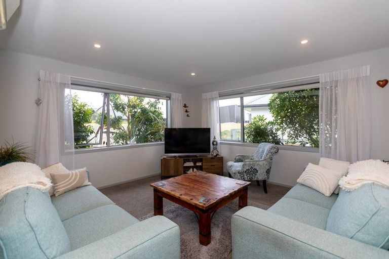 Photo of property in 41 Longreach Drive, Cooks Beach, Whitianga, 3591