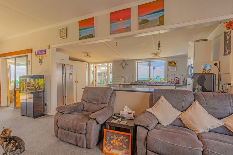 Photo of property in 347 Waimate Highway, Saint Andrews, Timaru, 7971