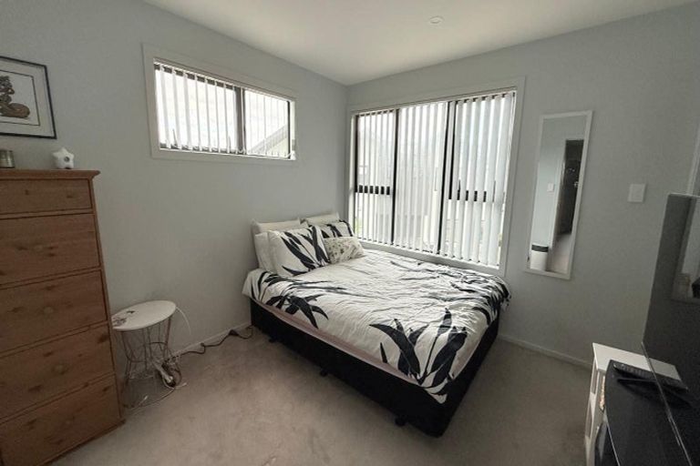 Photo of property in 106 Te Oneroa Way, Long Bay, Auckland, 0630