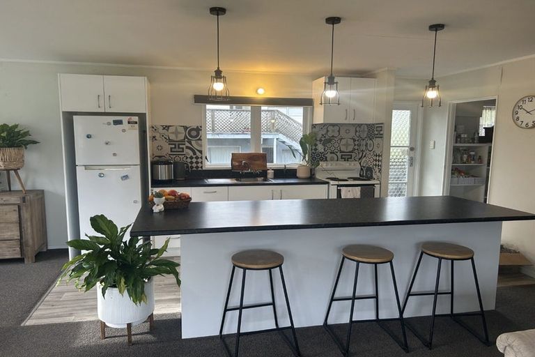 Photo of property in 18 Escalona Street, Te Kamo, Whangarei, 0112