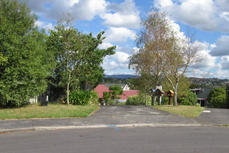 Photo of property in 12 Da Vinci Place, West Harbour, Auckland, 0618