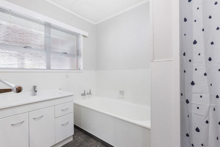 Photo of property in 6a Morrow Avenue, St Andrews, Hamilton, 3200