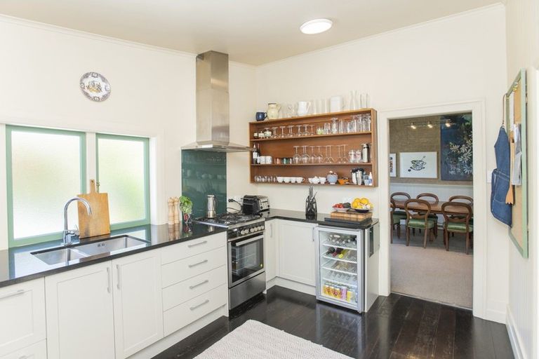 Photo of property in 27 Stout Street, Whataupoko, Gisborne, 4010