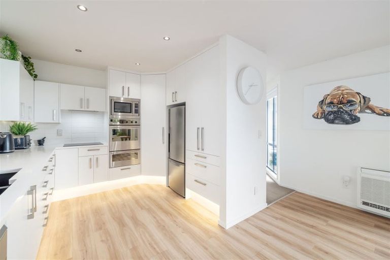 Photo of property in 80b Huntsbury Avenue, Huntsbury, Christchurch, 8022