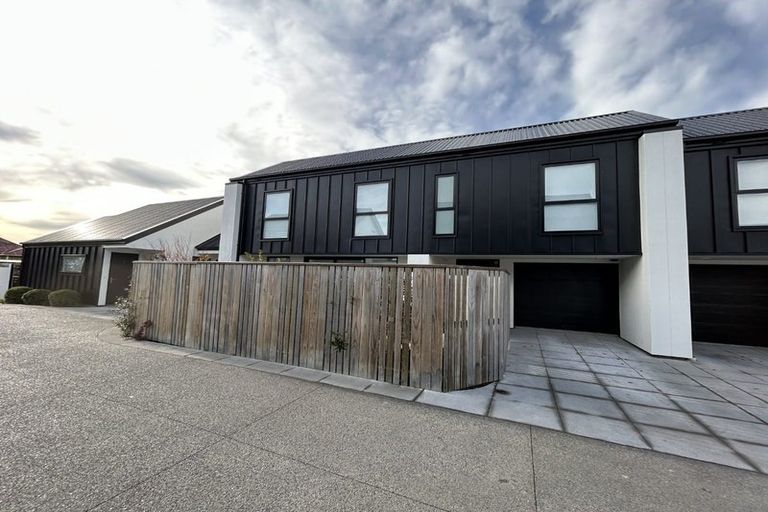 Photo of property in 2/143 Cranford Street, St Albans, Christchurch, 8014