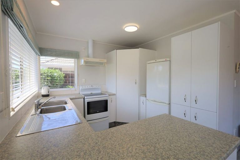 Photo of property in 17 Balmacewen Place, Mount Maunganui, 3116