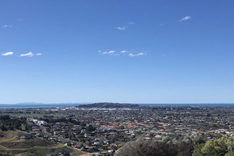 Photo of property in 15 Te Roera Drive, Taradale, Napier, 4112