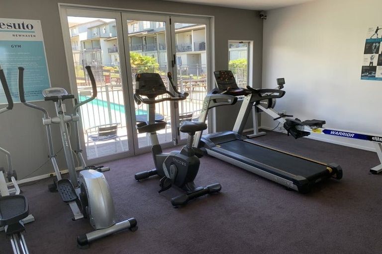 Photo of property in 5/1 Opito Way, East Tamaki, Auckland, 2013