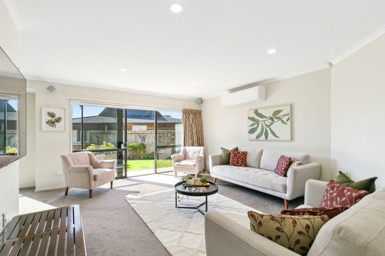 Photo of property in Redwood Village, 29/42 Main Road, Tawa, Wellington, 5028