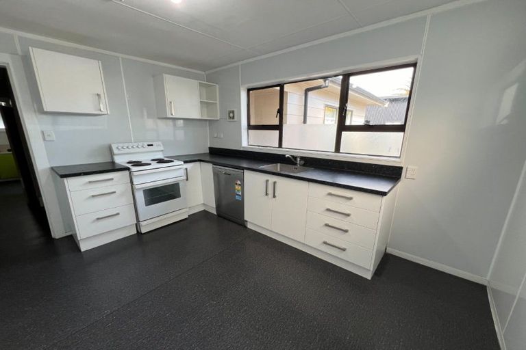 Photo of property in 30 Ada Street, Hokowhitu, Palmerston North, 4410