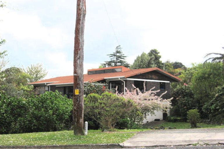 Photo of property in 156 Kawaha Point Road, Kawaha Point, Rotorua, 3010