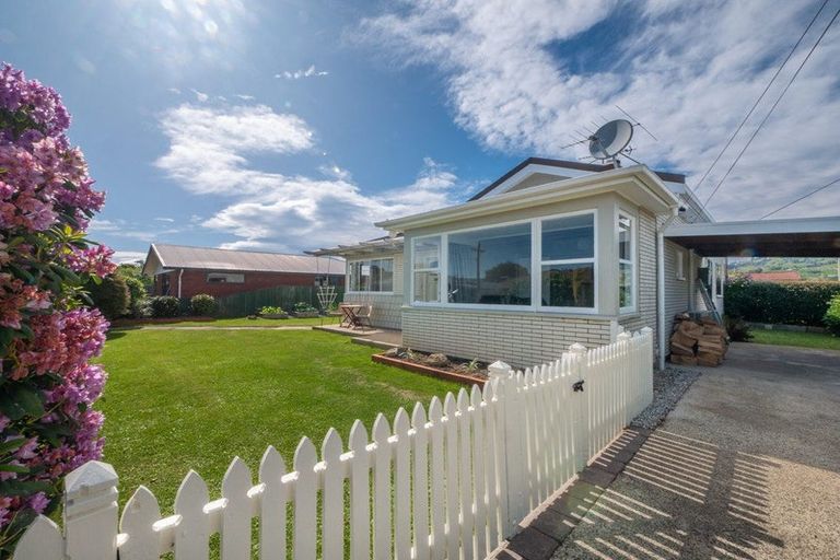 Photo of property in 35 Mure Street, Mosgiel, 9024