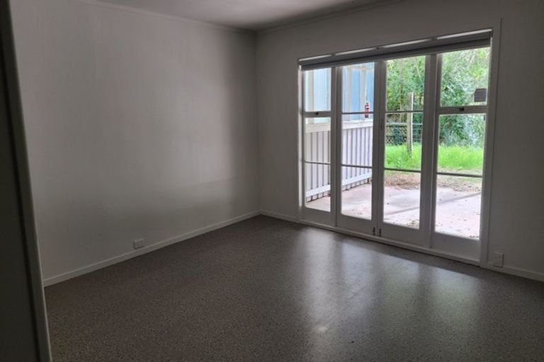 Photo of property in 68 Boord Crescent, Kumeu, 0891